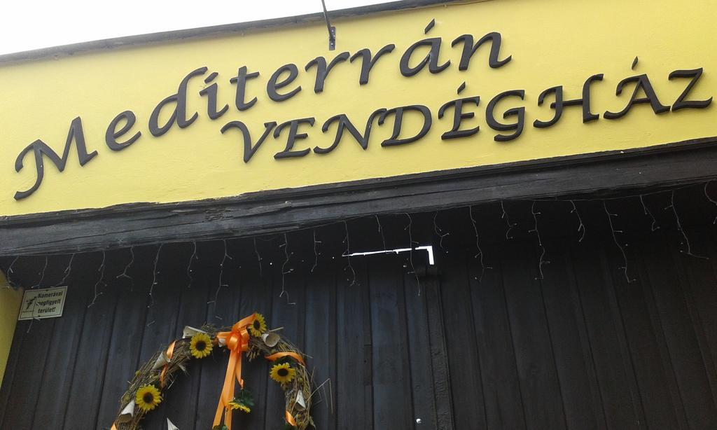 Mediterran Vendeghaz Kecskemét Exteriör bild